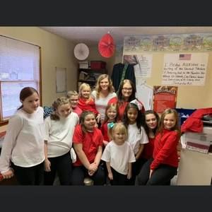 Meet your Posher, Edith